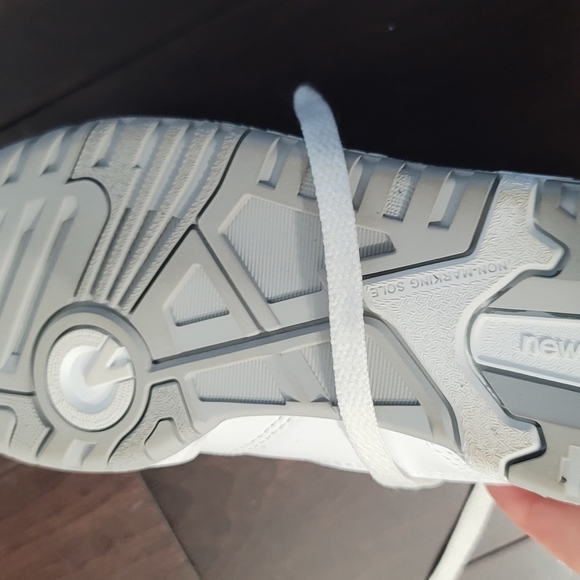 New Balance 550 - Picture 2 of 5